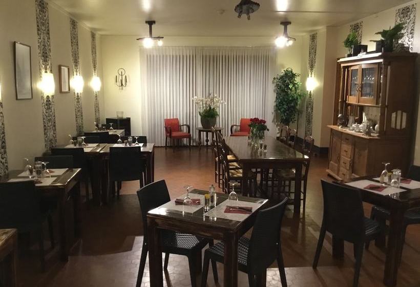 בית מלון כפרי La Châtaigneraie