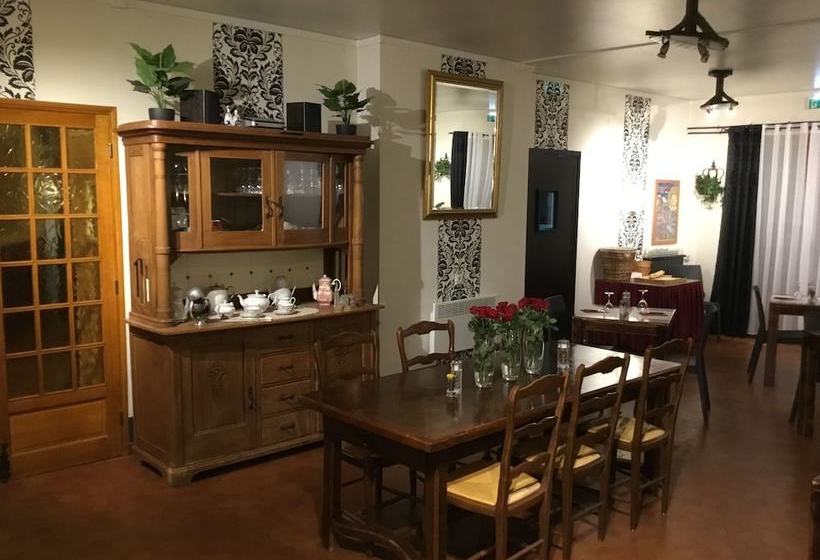 בית מלון כפרי La Châtaigneraie