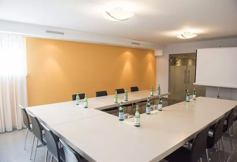 ホテル Restaurant Neuhaus