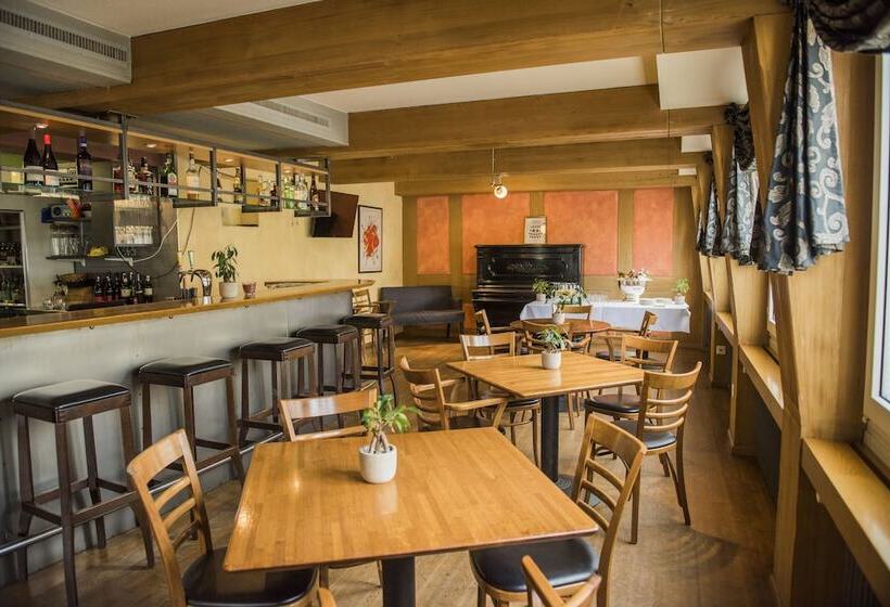 酒店 Restaurant Neuhaus