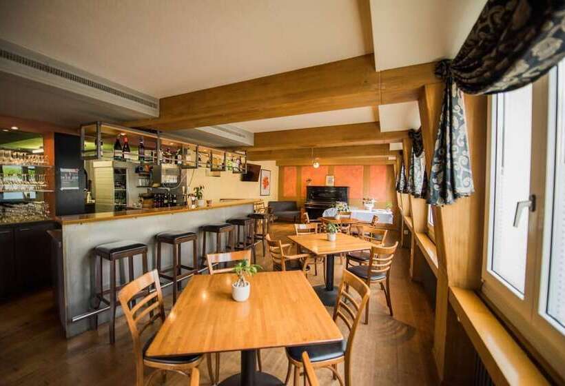 酒店 Restaurant Neuhaus