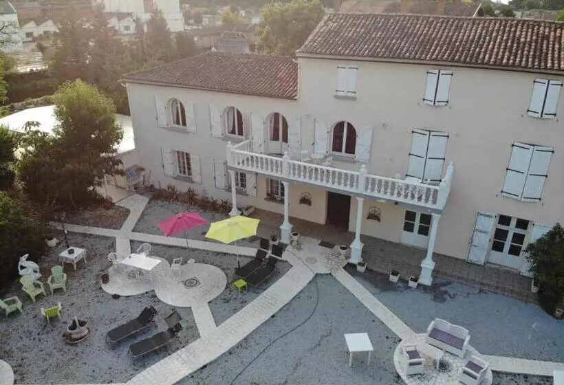 Le Clos Des Cedres B&b