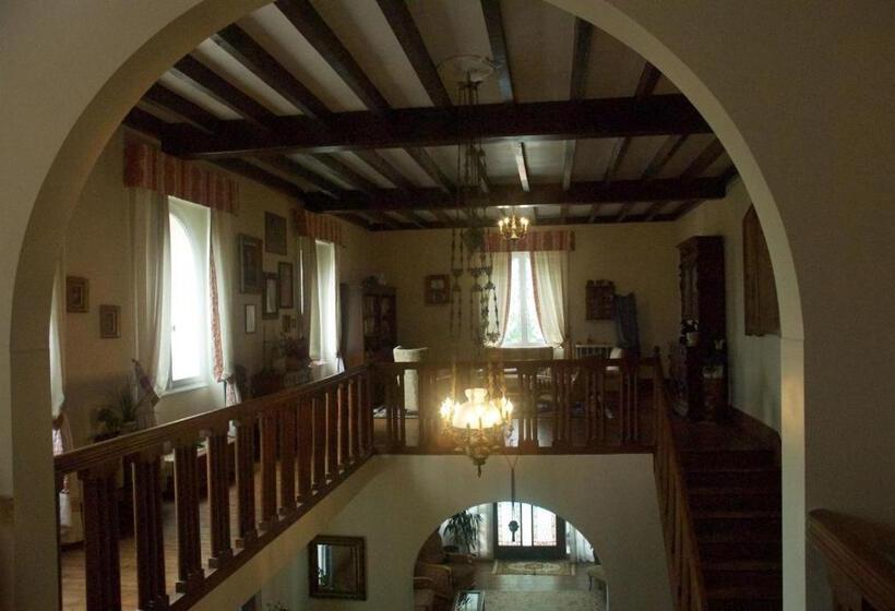 Le Clos Des Cedres B&b