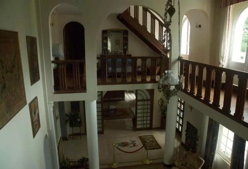 Le Clos Des Cedres B&b