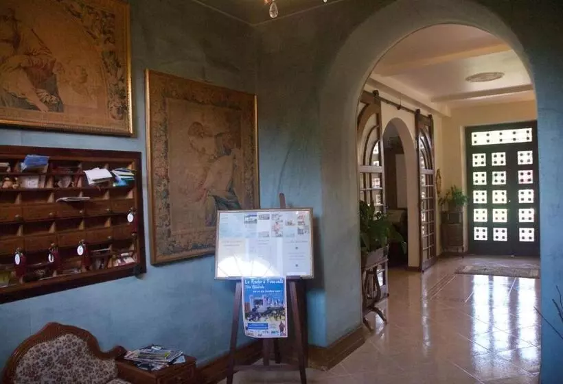 Le Clos Des Cedres B&b