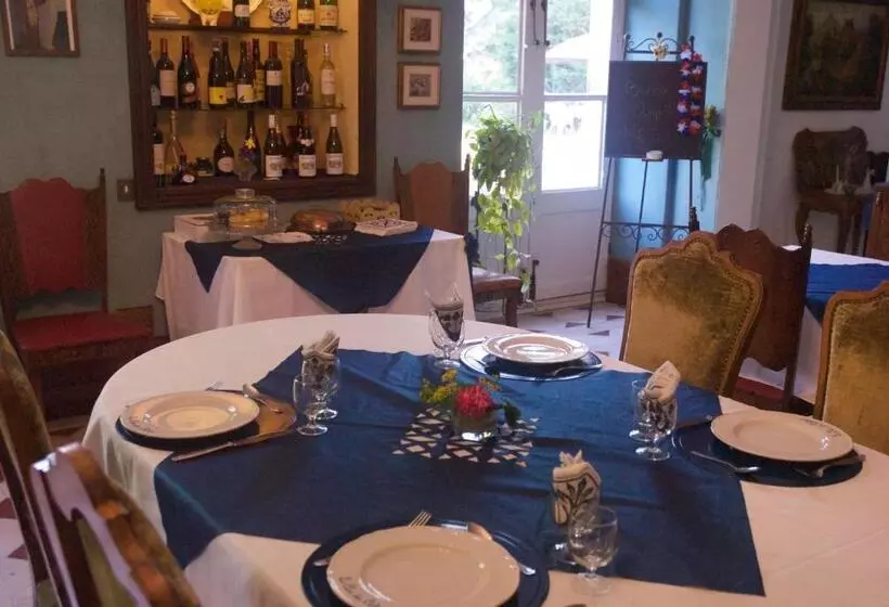 Le Clos Des Cedres B&b