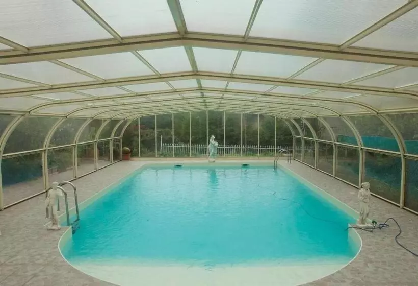 Le Clos Des Cedres B&b