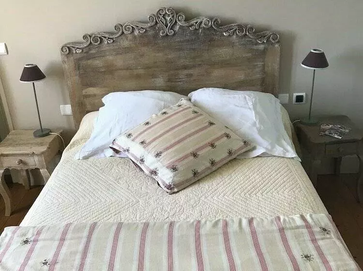 Aamiaismajoitus (B&B) Ancienne Ecole Du Chapuy