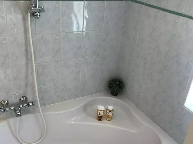 Aamiaismajoitus (B&B) Ancienne Ecole Du Chapuy