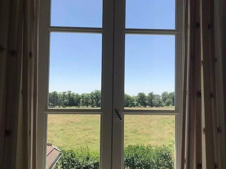 Aamiaismajoitus (B&B) Ancienne Ecole Du Chapuy