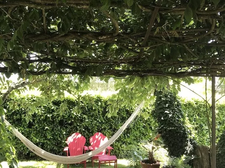 Aamiaismajoitus (B&B) Ancienne Ecole Du Chapuy