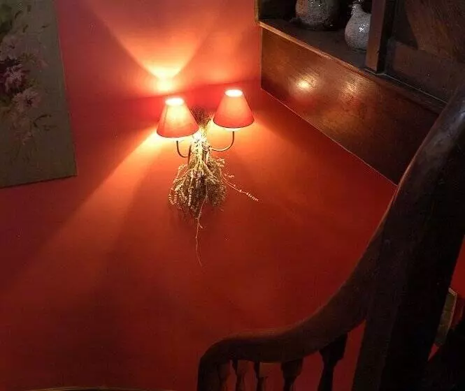 Aamiaismajoitus (B&B) Ancienne Ecole Du Chapuy