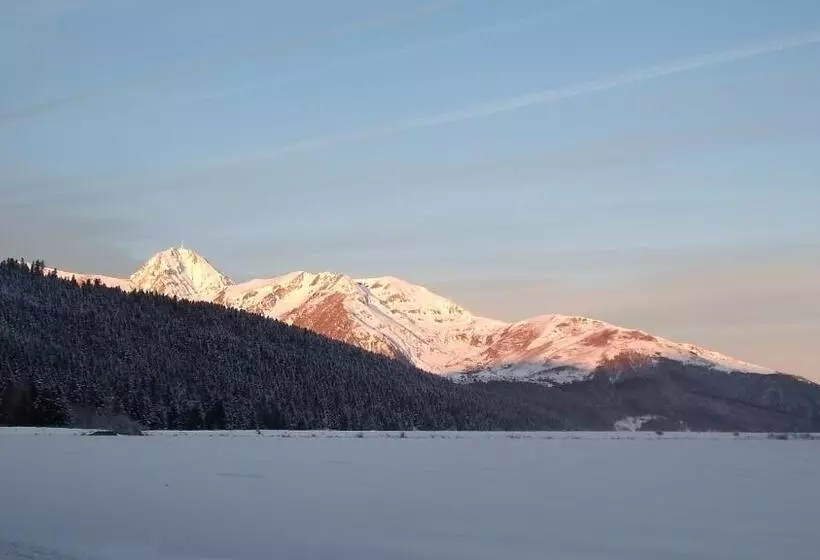 ホテル Auberge La Bergerie