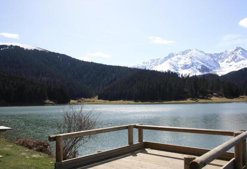 ホテル Auberge La Bergerie