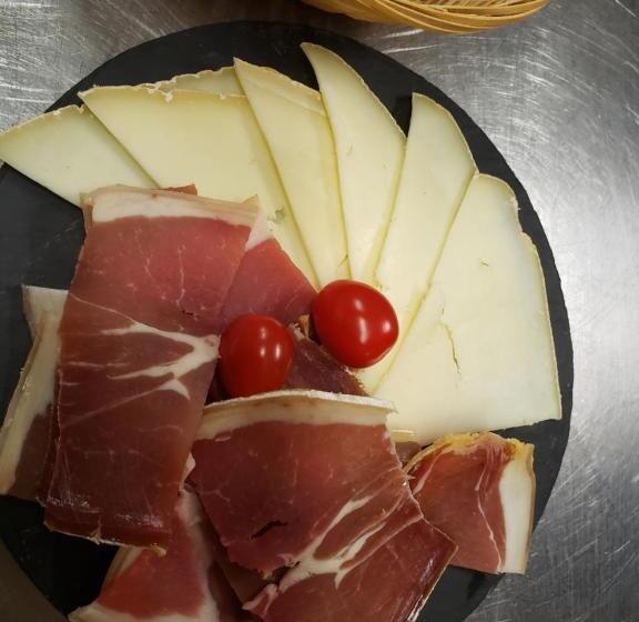 ホテル Auberge La Bergerie