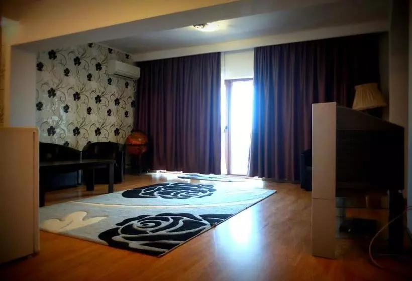 Delta Est Hotel & Restaurant