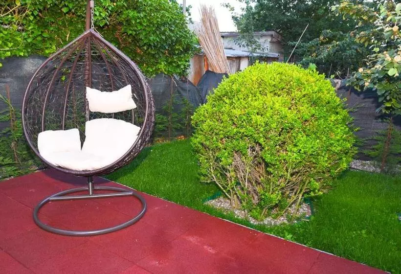 Delta Est Hotel & Restaurant