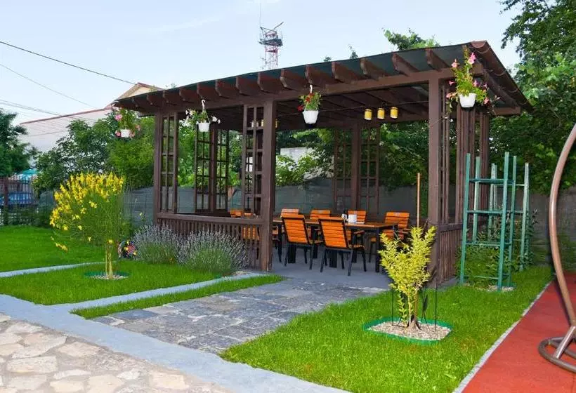 Delta Est Hotel & Restaurant