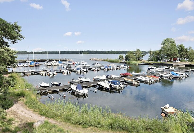 בית מלון כפרי First Camp Oknö