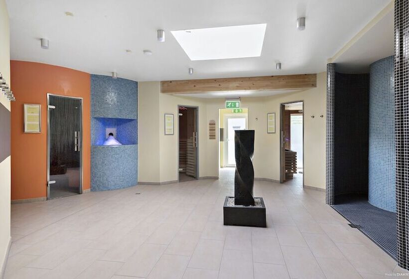 בית מלון כפרי First Camp Oknö