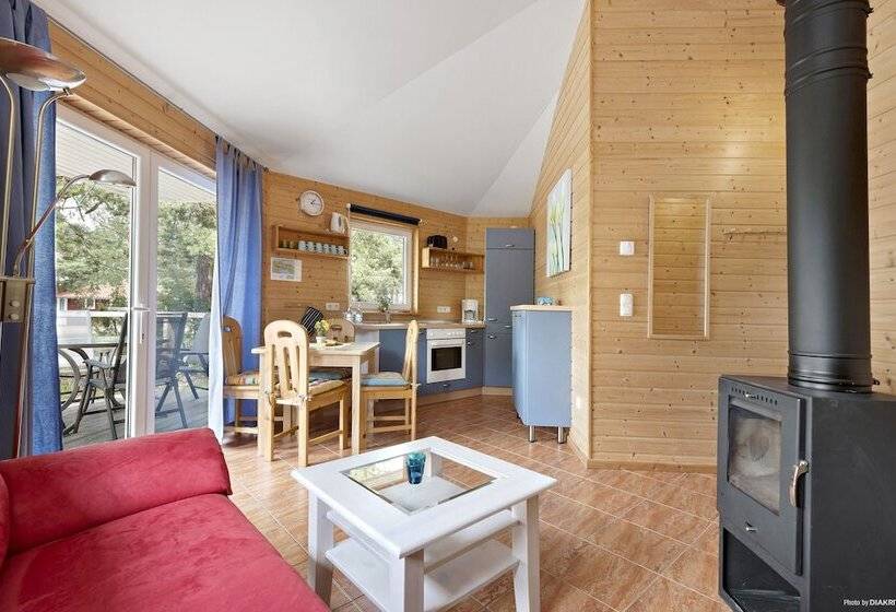 בית מלון כפרי First Camp Oknö