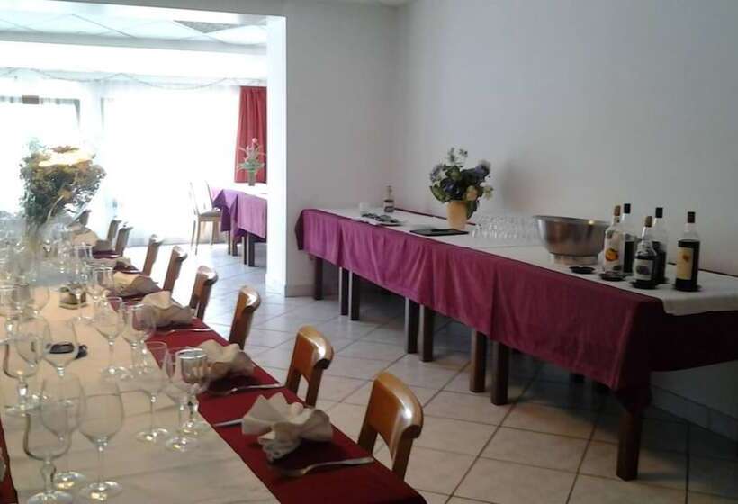 בית מלון כפרי Le Clos Fleuri