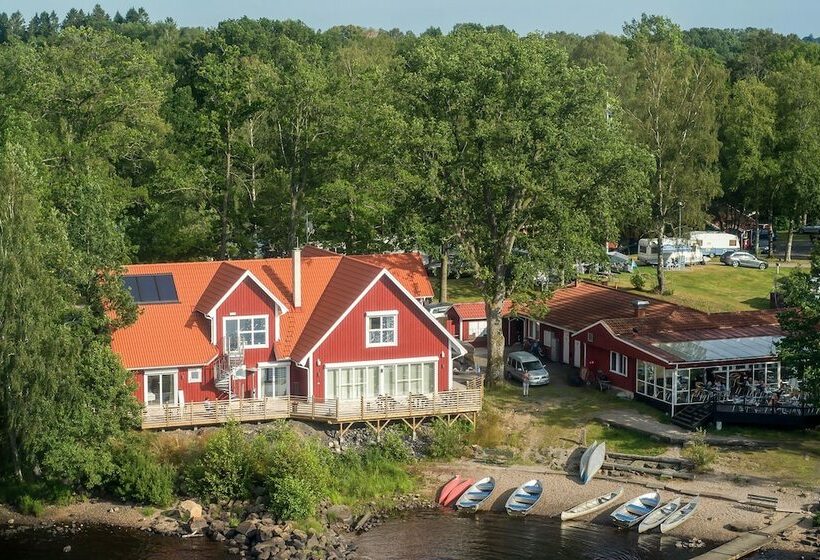 בית מלון כפרי First Camp Sjöstugan älmhult