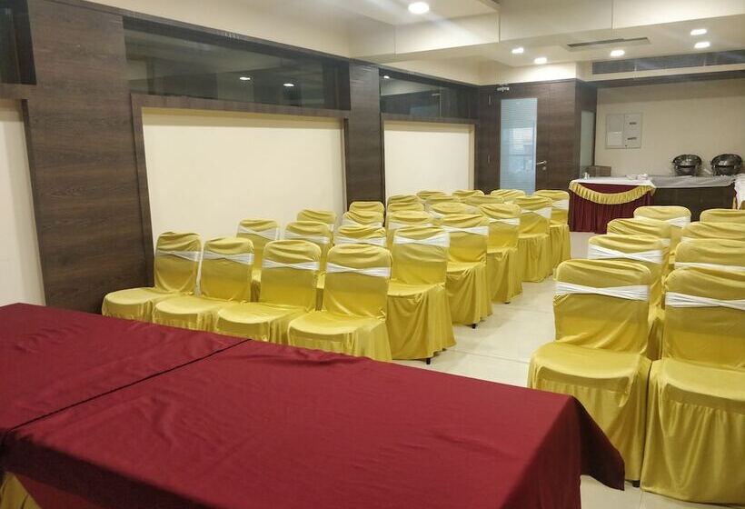 호텔 Vits Kalyan Bhiwandi