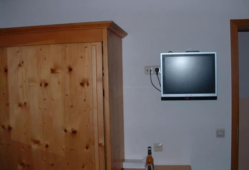 פנסיון Alte Bauernstube