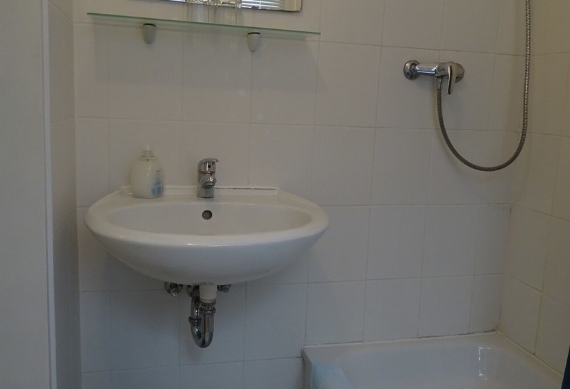 膳宿费 Gasthof Blaues Haus