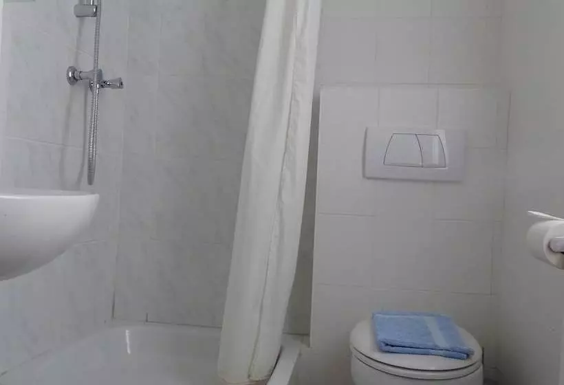 Majatalo Gasthof Blaues Haus