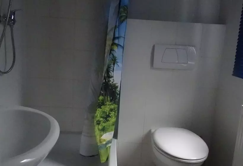 Majatalo Gasthof Blaues Haus