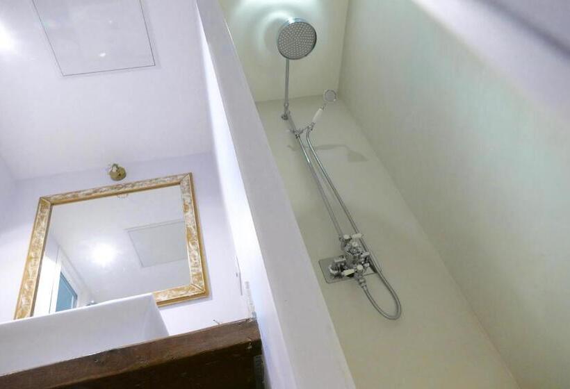 بنسيون La Garoffe