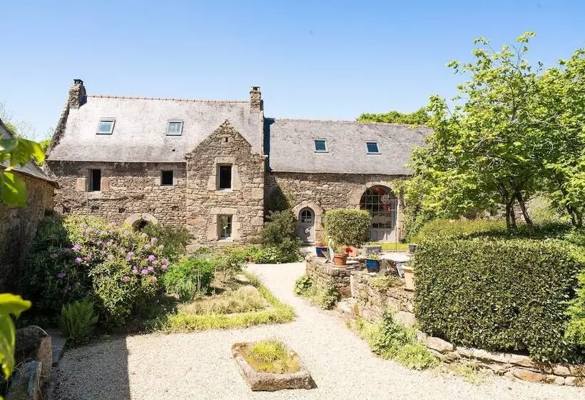 Majatalo La Grange De Coatelan