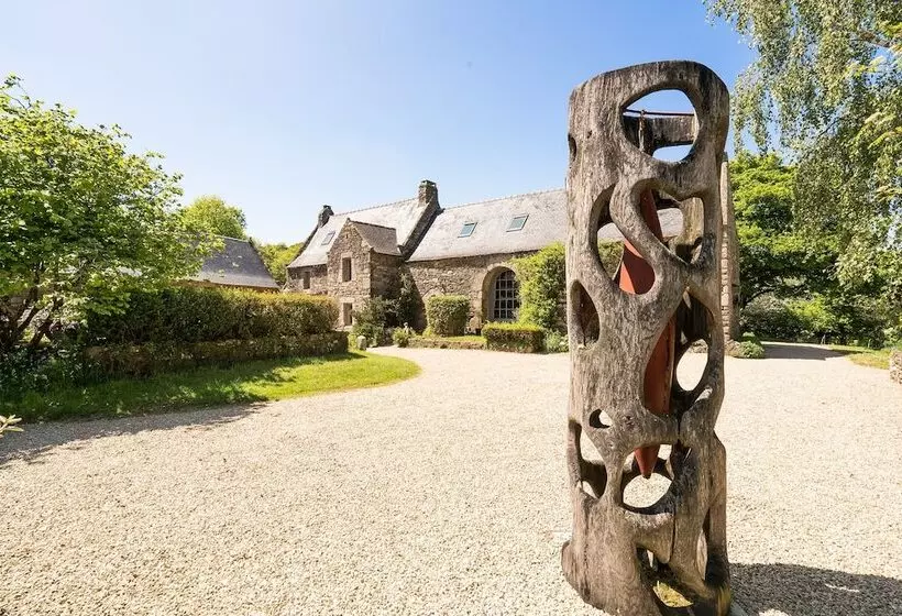 Majatalo La Grange De Coatelan