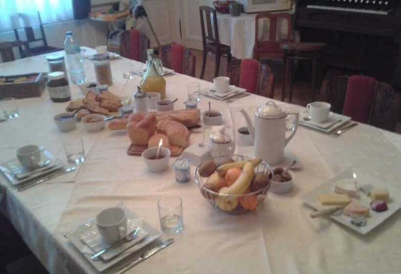 بنسيون Le Chateau De Buchy