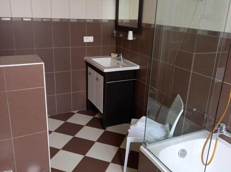 بنسيون Le Chateau De Buchy