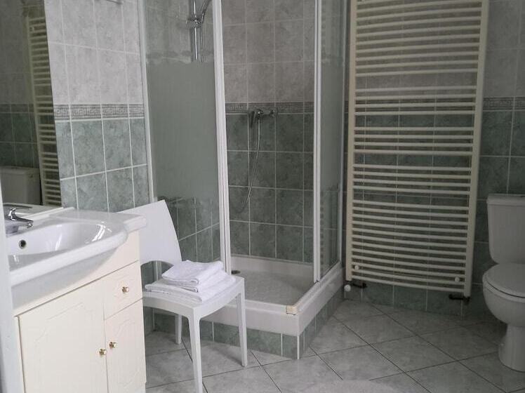 بنسيون Le Chateau De Buchy