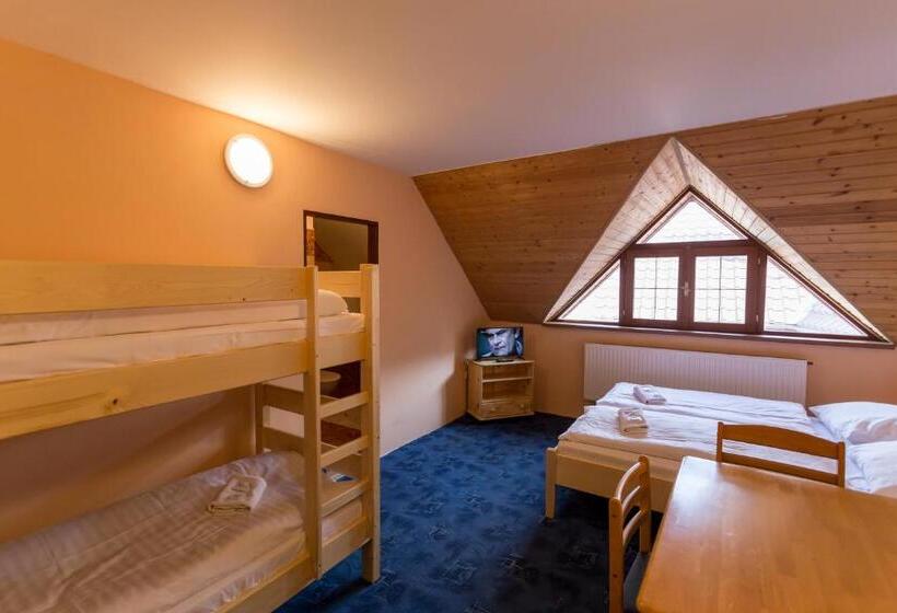 ペンション Penzion šatovské Lípy