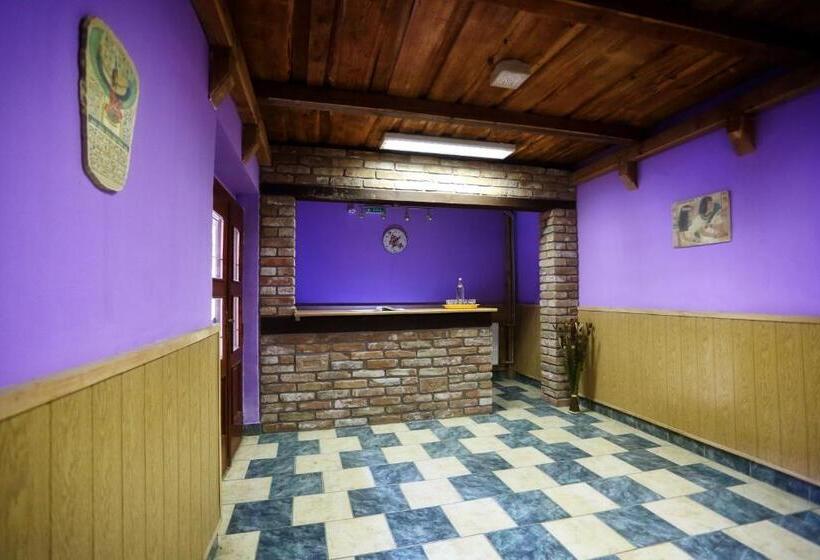 ペンション Penzion šatovské Lípy