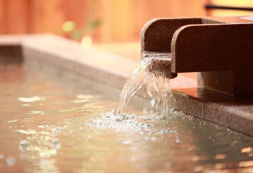 ריוקאן Beachside Onsen Resort Umi