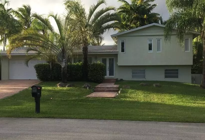 Tropical Oasis Estate