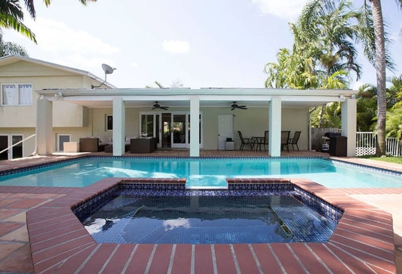 Tropical Oasis Estate