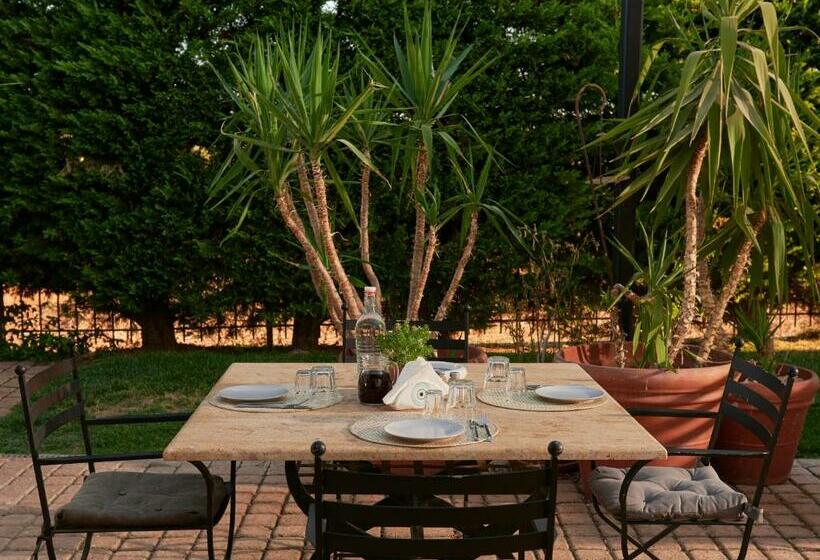 Varaba Country House