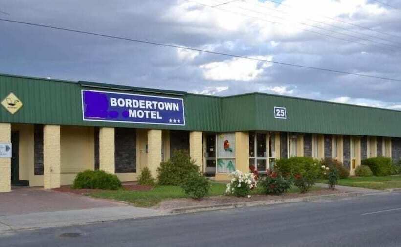 Bordertown Motel