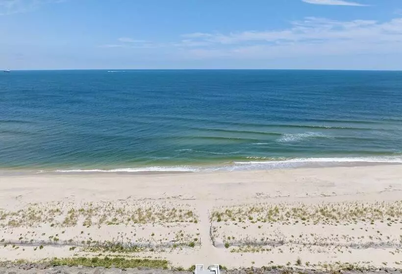 Hotelli Beachwalk At Sea Bright