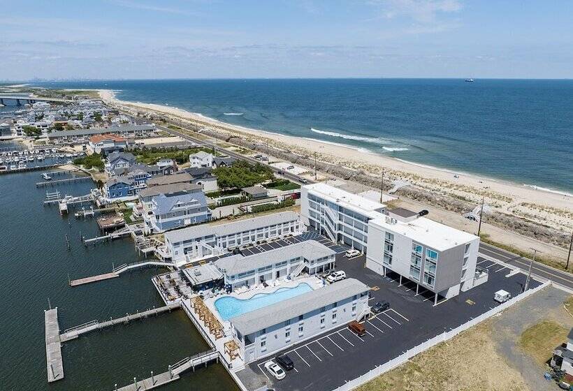 בית מלון כפרי Beachwalk At Sea Bright