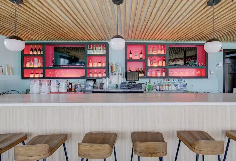 Hotelli Beachwalk At Sea Bright