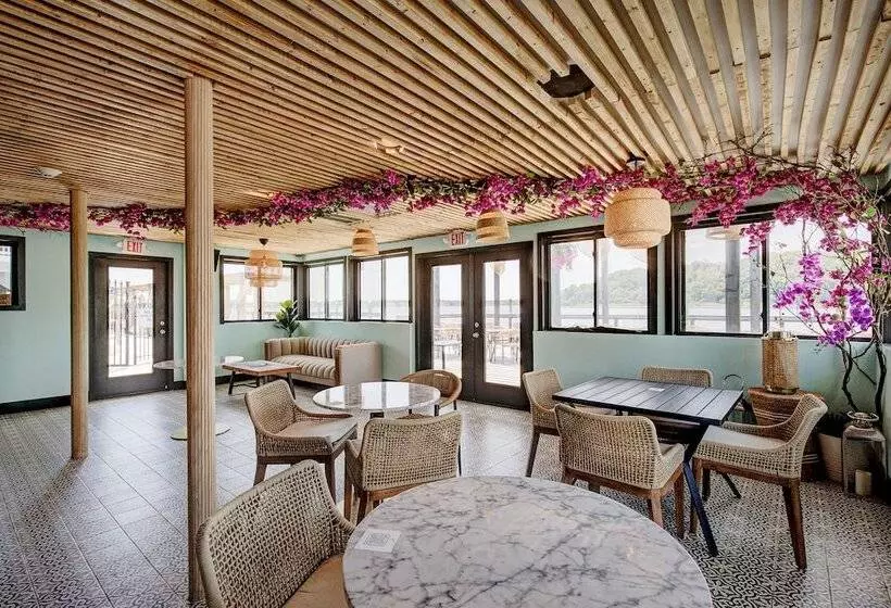 Hotelli Beachwalk At Sea Bright