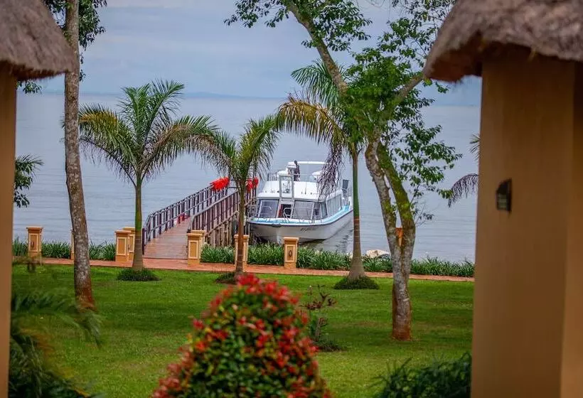هتل Brovad Sands Lodge